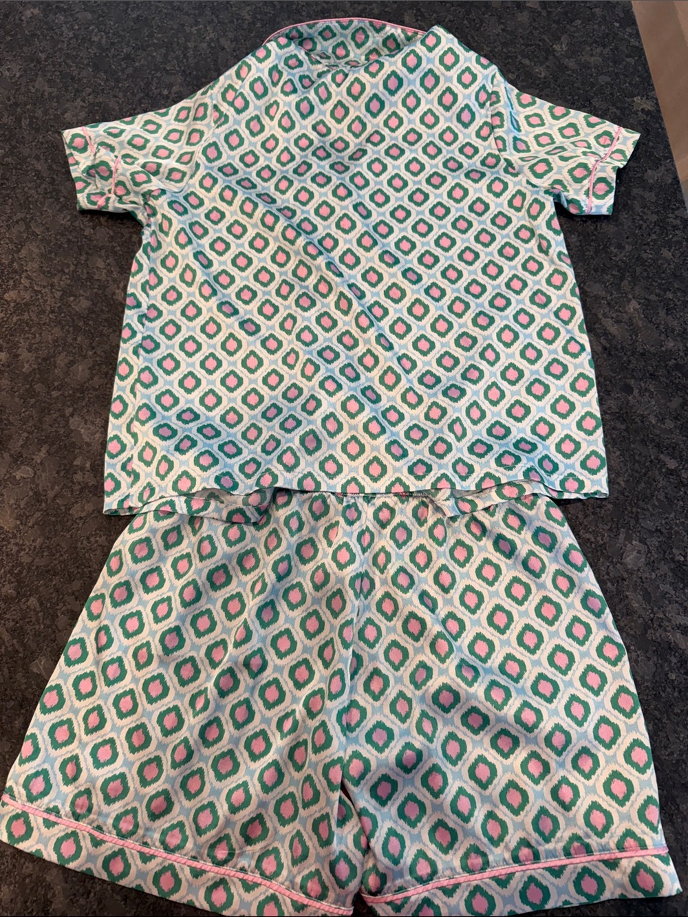 Pink, green and blue ikat pajama set - Picture 3 of 3